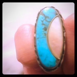 Vintage Authentic Navajo Ring - Sterl Svr & Turq